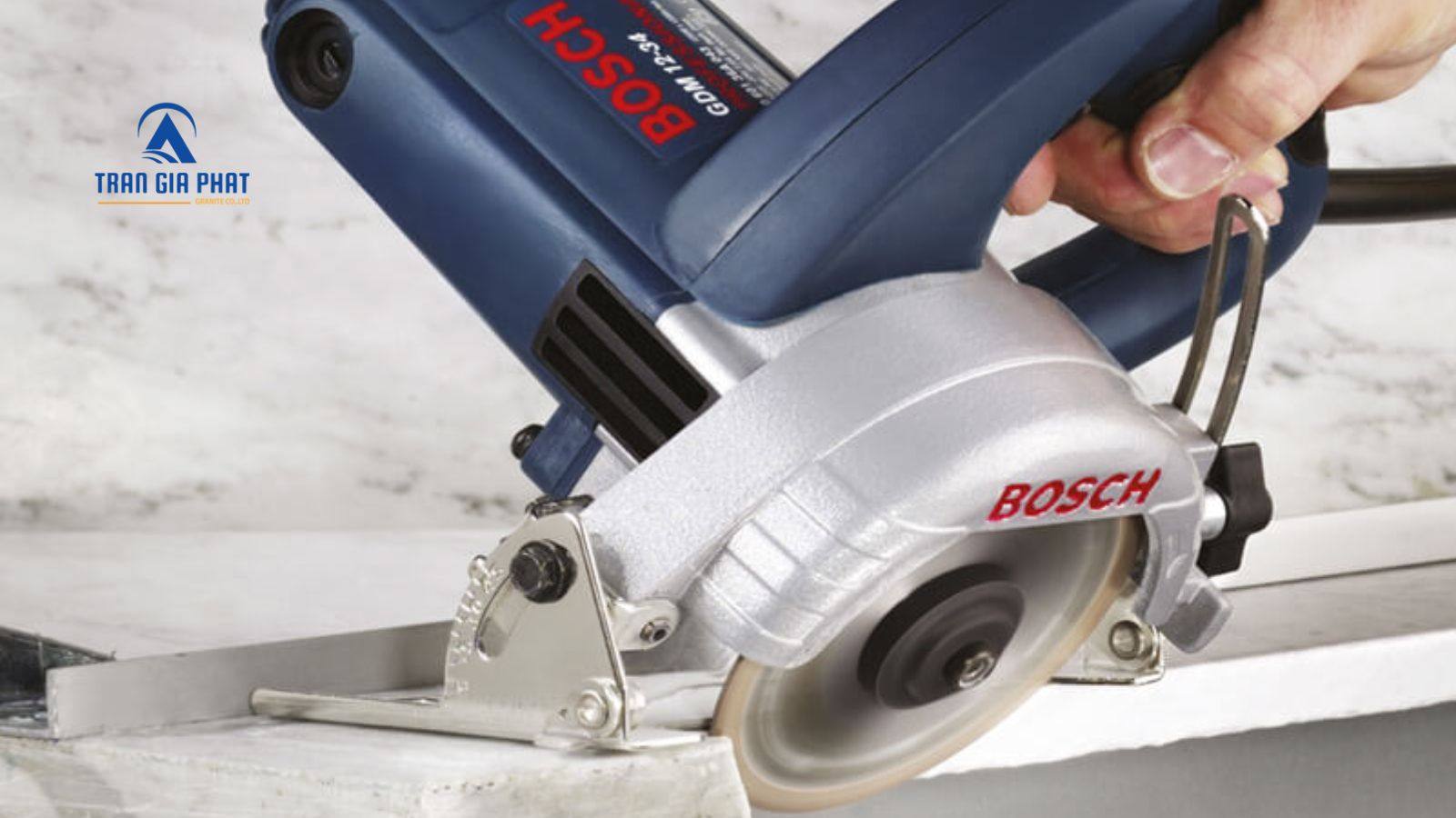 Độ bền và chất liệu lưỡi cắt