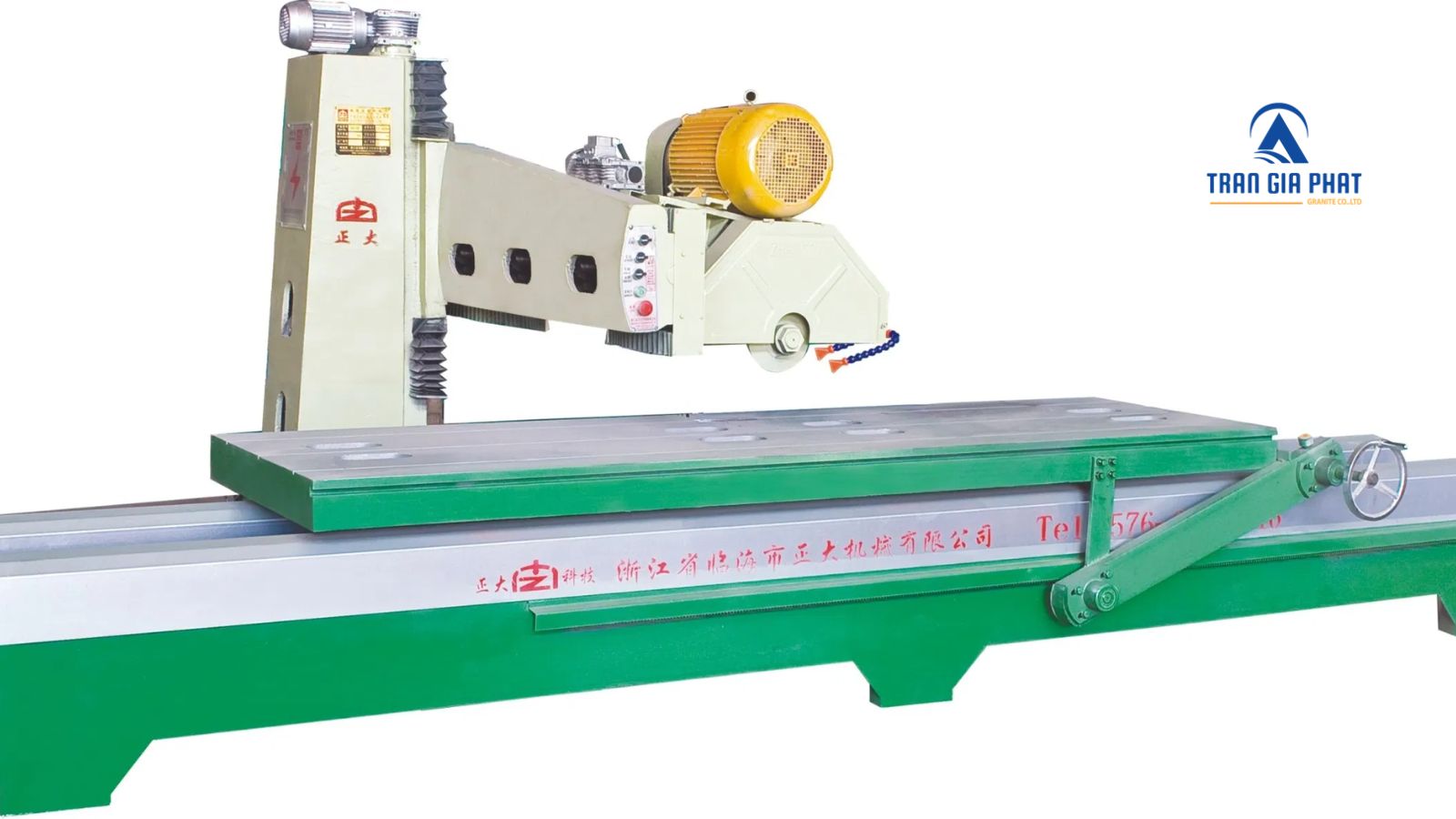 Máy cắt cầu có lưỡi cưa kim cương